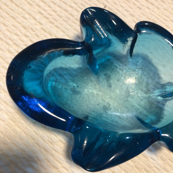 VINTAGE Mid Century Art Glass Turquoise  Ashtray 9” Long6” Wide 2.5 Tall $50.00 - Picture 3 of 8